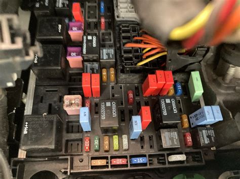 P27 1147 0200 Kenworth T680 Fuse Box For Sale