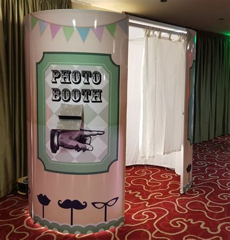 Finishing Touches Events In Gloucestershire Photo Booths Uk