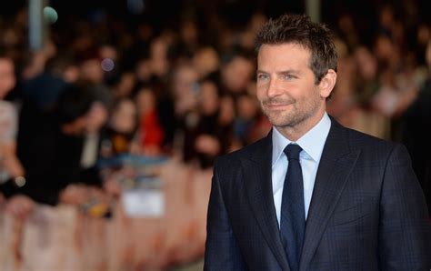Bradley Cooper To Lead Sci Fi Thriller Deeper Written By Chronicles
