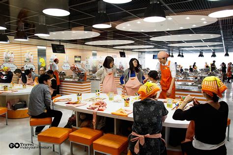 It's an opportunity to let your inner chef out to play! Instant Ramen Museum @ Ikeda, Osaka Japan: DIY Cup Noodles ...