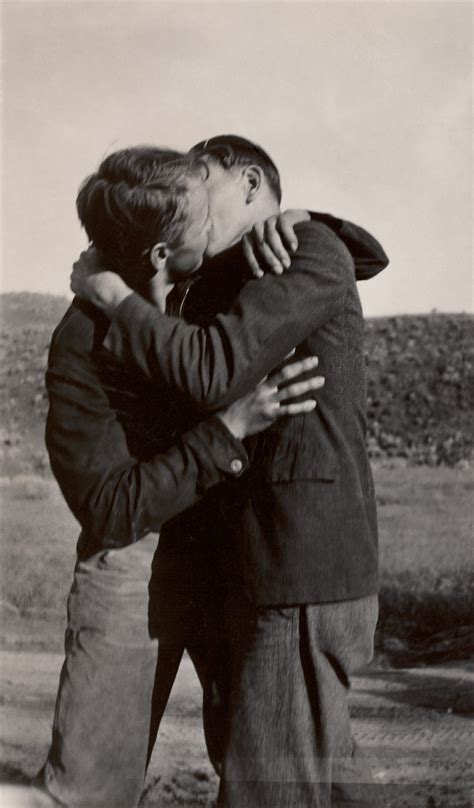 Vintage Photographs Of Men In Love Laptrinhx News