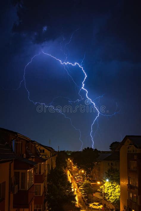 Night Long Exposure Photo Of A Thunderstorm Exceptional Lightning