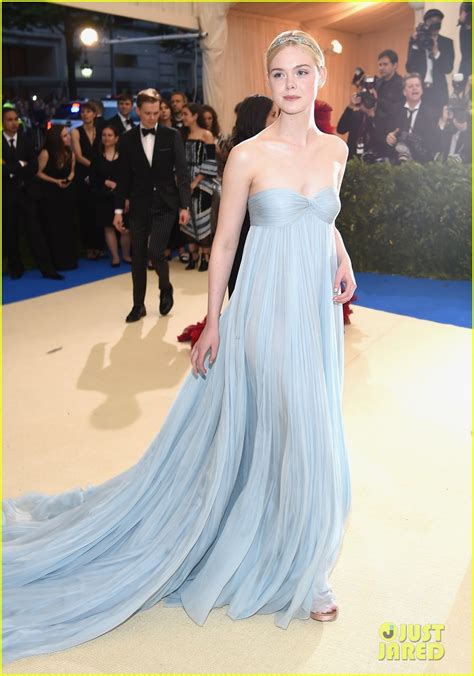 elle fanning s miu miu gown is gorgeous at met gala 2017 photo 3892952 elle fanning pictures