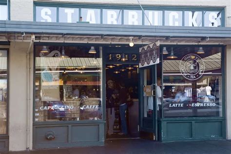 The Original Starbucks In Seattle Washington Silly America