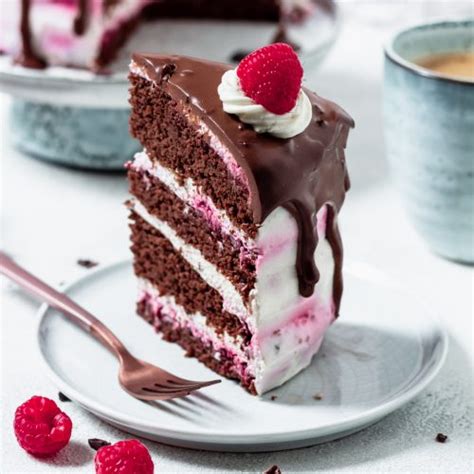 ? Kalorienarme Schoko-Himbeer-Sahne Torte | Leicht und 100% lecker