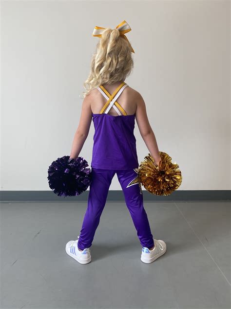 Vikings Cheerleader Junior Cheer Program | Minnesota Vikings - vikings.com
