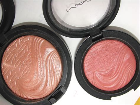 The Beauty Alchemist MAC Magnetic Nude Extra Dimension Skinfinish In