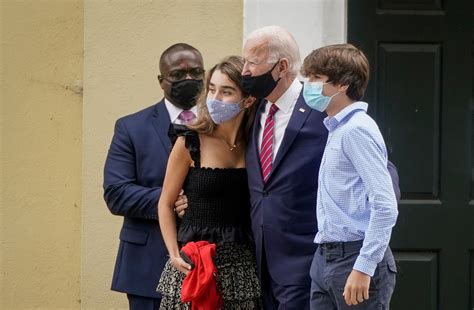 Please do not open the video in front of children or vulnerable people. How many children and grandchildren does Joe Biden have ...