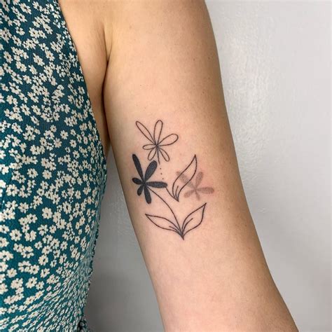 Minimalist Tattoo Ideas That Capitalize On Form In Minimalist Tattoo Tattoos Tattoo