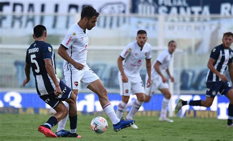 Al minuto 30 del segundo tiempo, thiago almada metió un golazo que encaminó a vélez para asegurar el triunfo ante independiente. Con la obligación de seguir mejorando, Newell's buscará la ...