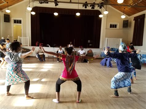 African Dance Class Draws An Enthusiastic Crowd