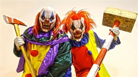 Killer Clown Scare Prank Part 7 Creepy Video Ebaums World