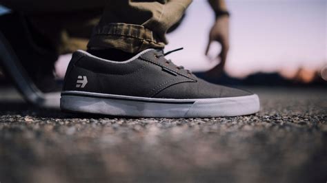 Maybe you would like to learn more about one of these? 5 Best Shoe Brands for Skateboarding in 2020 - HVS Boardsport