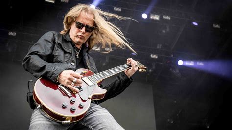 Jerry Cantrell Has Finished Recording His First Solo Album In Close To