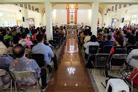 Namun pandemi membuat umat hanya akan ditaburi abu di kepala sebagai lambang pertobatan. Misa Online Hari Raya Kabar Sukacita, Rabu (25/3/2020 ...