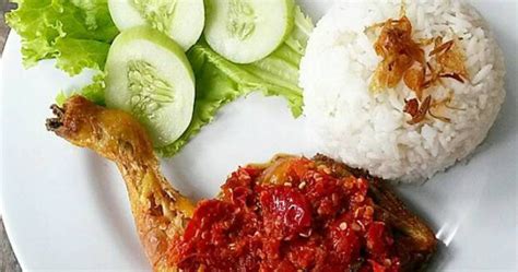 Rendang adalah masakan yang mengandung bumbu rempah yang kaya. 13+ Resep Nasi Uduk Dan Ayam Goreng