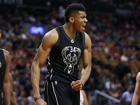 Pours 31 points in loss. Giannis Antetokounmpo | Basketball Wiki | FANDOM powered ...