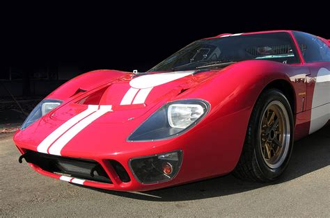 Superformance Unveils 50th Anniversary Ford Gt40 Mk Ii Recreation