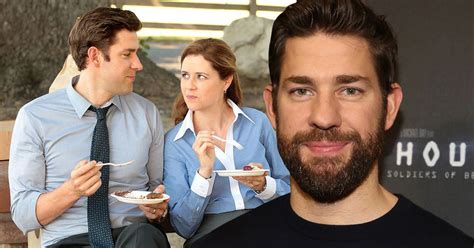 jenna fischer felt as though she and john krasinski were genuinely in love during the office
