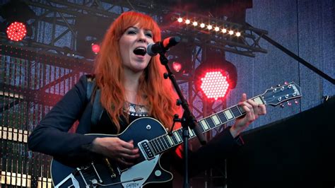 Can't Buy Me Love - MonaLisa Twins (The Beatles Cover) - YouTube