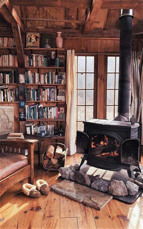Pin By Ken Pickles On Bookshelf In 2019 Cozy House Cabin Homes Log