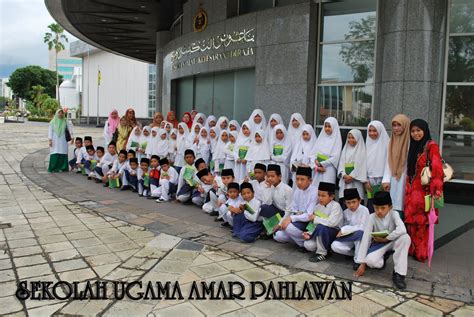 Sekolah Ugama Amar Pahlawan Brunei Iia Lawatan Ke Pusat Sejarah Brunei
