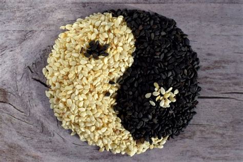 Black sesame seeds (sesamum indicum). Which hair oil is best to stop premature graying hair? - Quora