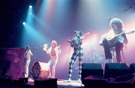 Queen On Tour Day At The Races Eu 1977 Queenconcerts