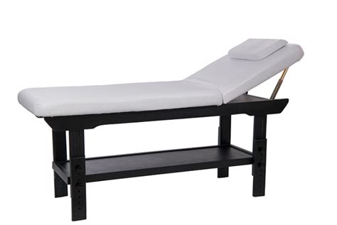Table De Massage Fixe En Bois Oneilla Materiel Esthetique Institut De Beaute Spa Comptoir Du Monde