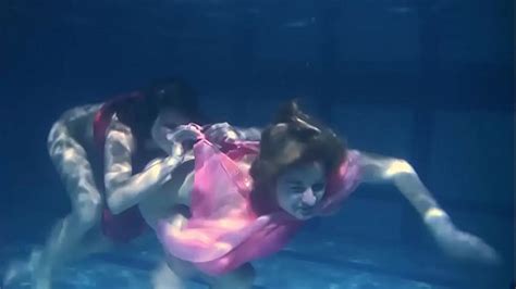 Lilia Mihalkova And Natalia Kupalka Underwater Lesbians Xxx Mobile