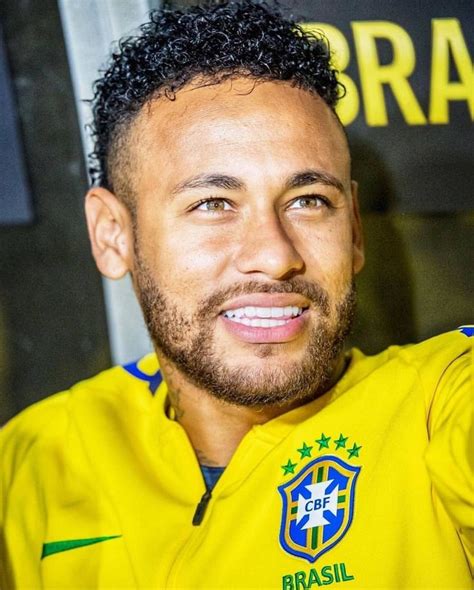 Profil singkat dan koleksi foto neymar junior (pesepak bola brazil). Pin by Jessica on Neymar Jr | Neymar jr, Neymar, Brazilian ...