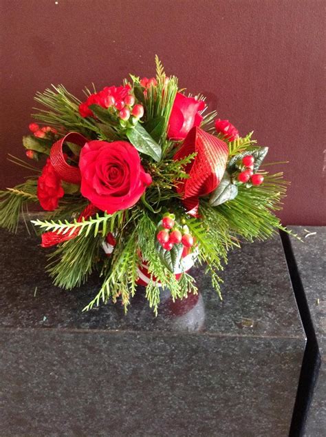 Kent christmas rock church holding god to his word. Candy Cane arrangement. With a adorable Candy dish ...