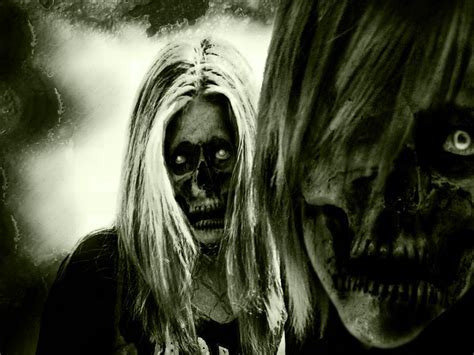 Your Fb Status Top 10 Horror Profile Pictures For