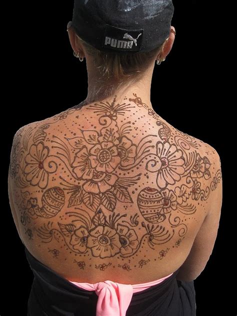 Henna Tattoo On Back ~ Funmasti4u