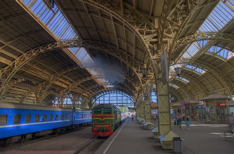 Photo 1242-17: Vitebsky Railway Station. St.Petersburg, Russia