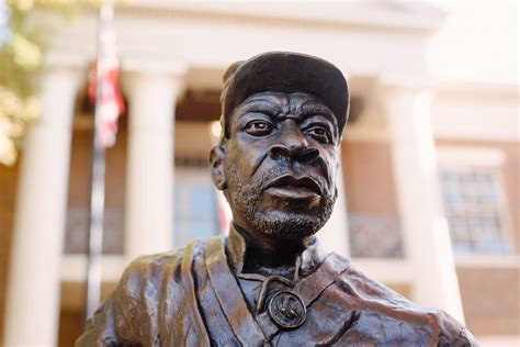 The Story Of Franklin Tennessees March To Freedom Statue Visit Franklin