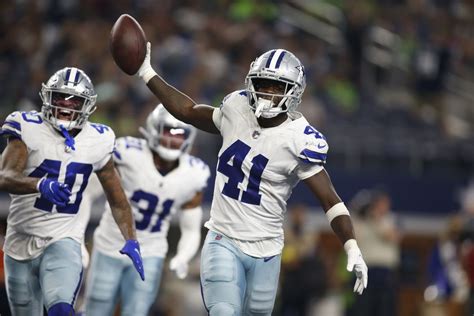 Cowboys Markquese Bell Could Get Larger Role After Demarvion Overshown