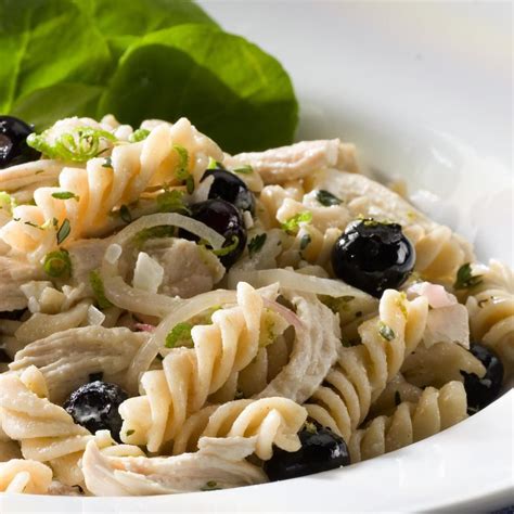Chicken And Blueberry Pasta Salad Recipe Eatingwell