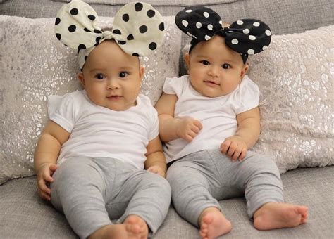 Gambar Anak Bayi Kembar