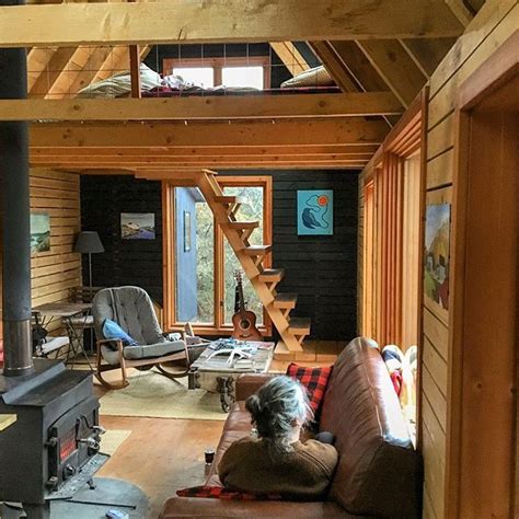 The Raven House Ravenhouse Getawaycabin Photos Et Vid Os Instagram Tiny Cottage