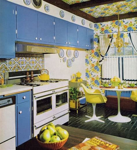 This Wallpaper From The 60s And 70s Will Make You Want To Redecorate