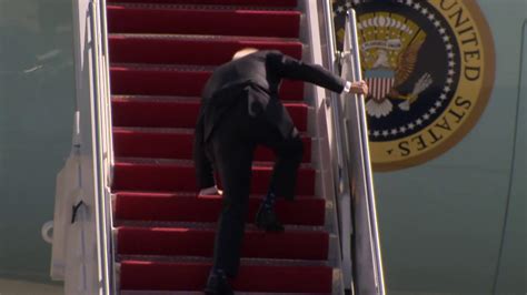 Watch Today Highlight Joe Biden Doing Fine After He Tripped Walking Up To Air Force One Nbc Com