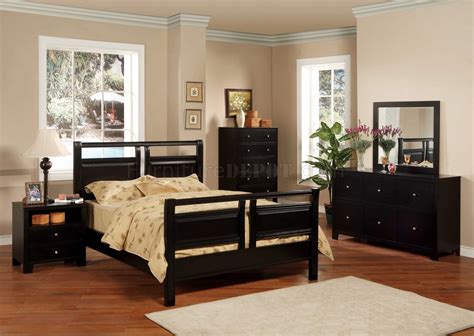 Buy all the modern bedroom sets at reduced cost. Black Finish Modern 5Pc Bedroom Set w/Queen or Full Bed