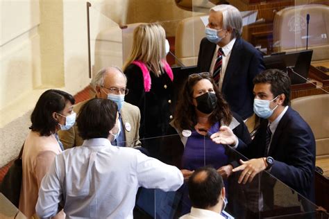 Una vez que se retire requerimiento ante el tc, podremos iniciar un diálogo sobre reforma tributaria para la recuperación de chile y sus familias, agregó. Tercer retiro: Discusión en la Cámara se aplazó para el ...