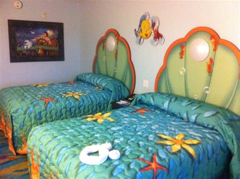 Photo Tour Of Standard Little Mermaid Rooms At Disneys Art Of