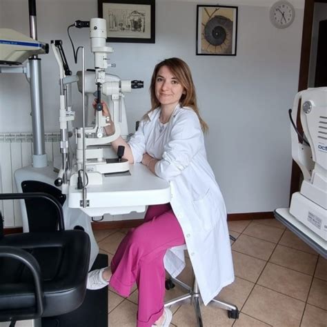 Dottssa Valentina Gatti Oculista Prenota Online Miodottoreit