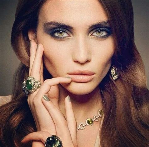Green Eyes Stella Trapsh Show Beauty Face Jewellery Editorial Makeup