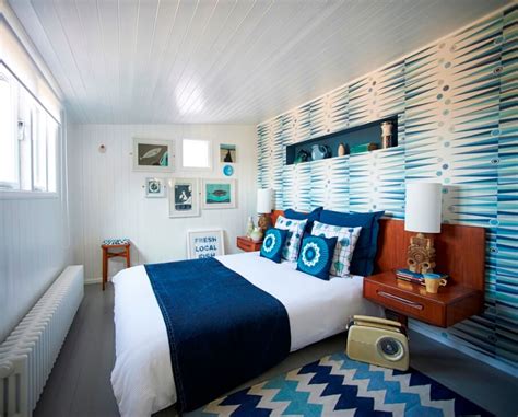 Geometric Wallpaper In 10 Bold Bedroom Ideas Interior Idea