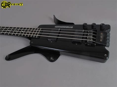 1982 Steinberger L2 Headless Bass Black Guitarpoint