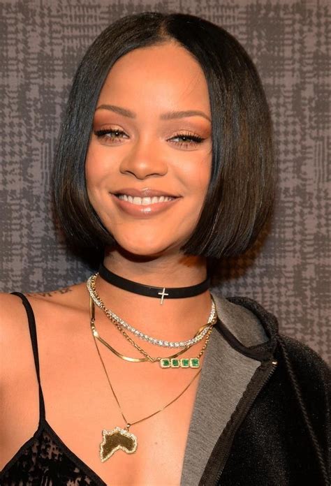 15 Photos Rihanna Shoulder Length Bob Hairstyles